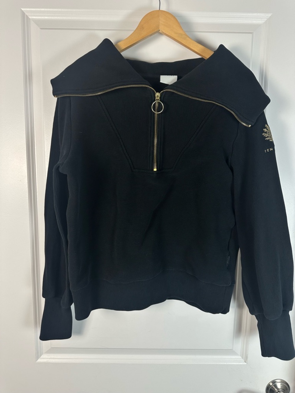 Varley Ten Oaks Logo Womens Black Quarter Zip Sweatshirt Medium Gold - Picture 4 of 8
